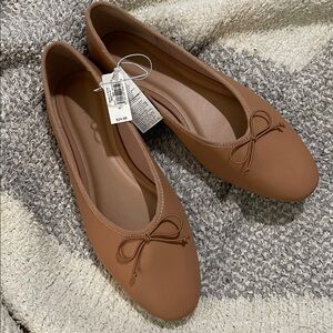 NWT- Old Navy - 10. Bow Ballet Flats